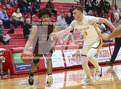 Thumbnail 3 in Chesterton vs Lawrence Central (Fishers Holiday Classic) photogallery.