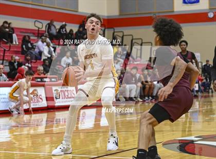 Thumbnail 1 in Chesterton vs Lawrence Central (Fishers Holiday Classic) photogallery.