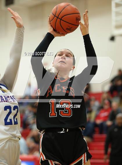Thumbnail 1 in Amanda-Clearcreek @ Lakewood photogallery.