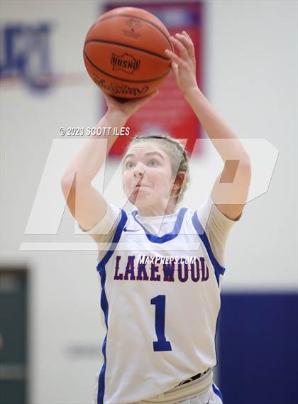 Thumbnail 3 in Amanda-Clearcreek @ Lakewood photogallery.