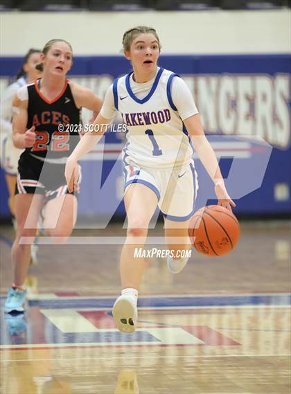 Thumbnail 3 in Amanda-Clearcreek @ Lakewood photogallery.