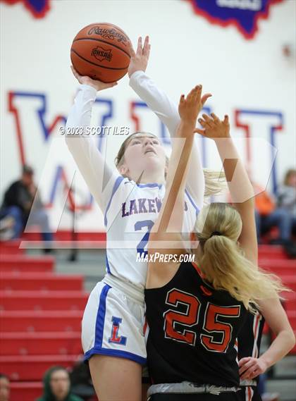 Thumbnail 1 in Amanda-Clearcreek @ Lakewood photogallery.