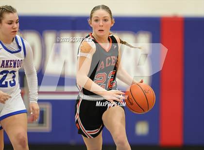 Thumbnail 2 in Amanda-Clearcreek @ Lakewood photogallery.