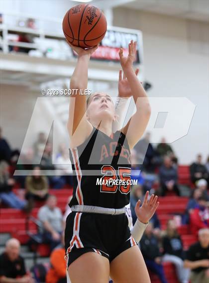 Thumbnail 3 in Amanda-Clearcreek @ Lakewood photogallery.