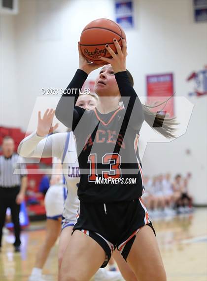 Thumbnail 3 in Amanda-Clearcreek @ Lakewood photogallery.