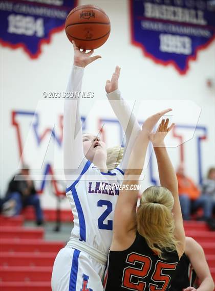 Thumbnail 2 in Amanda-Clearcreek @ Lakewood photogallery.