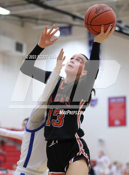 Thumbnail 2 in Amanda-Clearcreek @ Lakewood photogallery.
