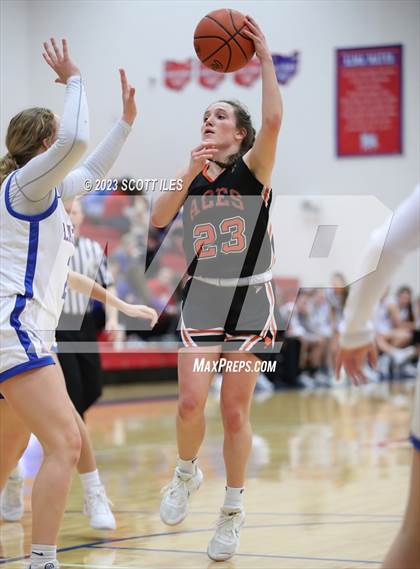Thumbnail 2 in Amanda-Clearcreek @ Lakewood photogallery.