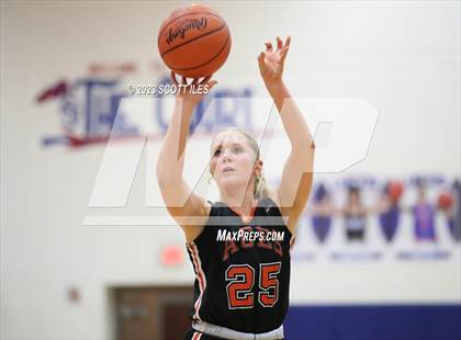 Thumbnail 3 in Amanda-Clearcreek @ Lakewood photogallery.