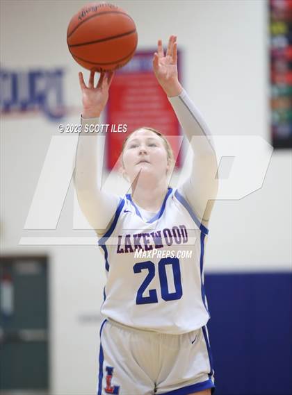 Thumbnail 1 in Amanda-Clearcreek @ Lakewood photogallery.