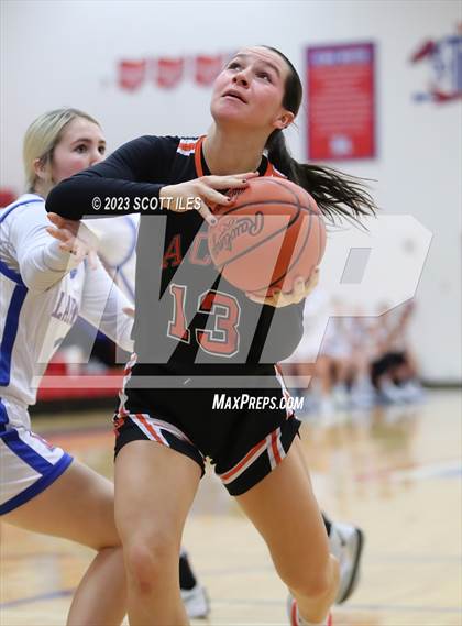 Thumbnail 3 in Amanda-Clearcreek @ Lakewood photogallery.