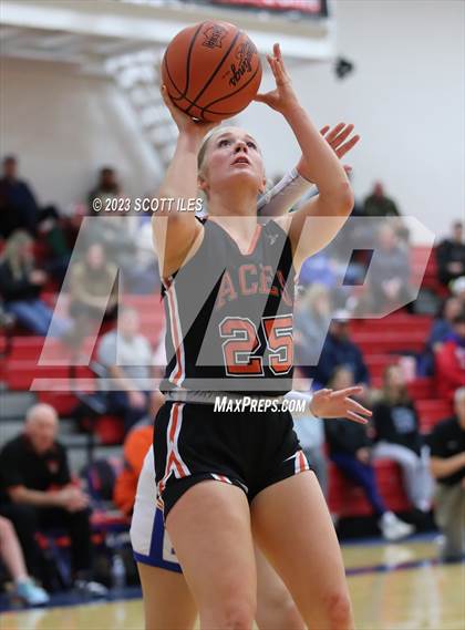 Thumbnail 2 in Amanda-Clearcreek @ Lakewood photogallery.