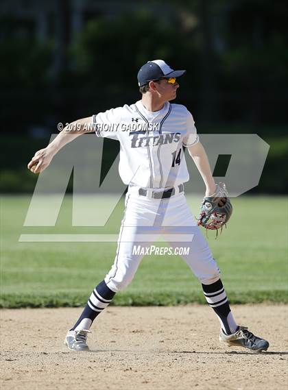 Thumbnail 1 in Jones vs. Glenbrook South (IHSA Regional Semifinal) photogallery.