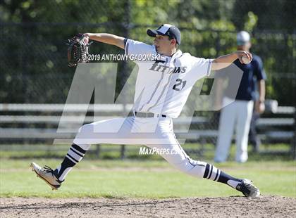 Thumbnail 2 in Jones vs. Glenbrook South (IHSA Regional Semifinal) photogallery.