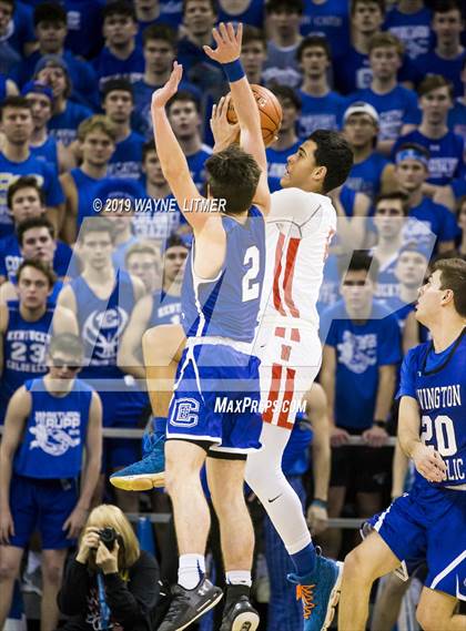 Thumbnail 3 in Covington Catholic vs Newport (KHSAA Ninth Region) photogallery.