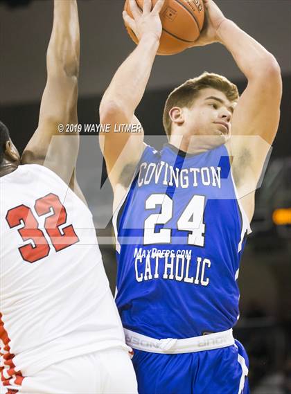 Thumbnail 1 in Covington Catholic vs Newport (KHSAA Ninth Region) photogallery.