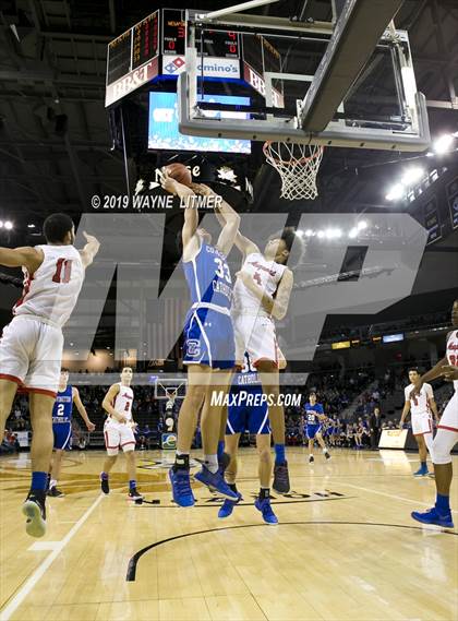 Thumbnail 3 in Covington Catholic vs Newport (KHSAA Ninth Region) photogallery.