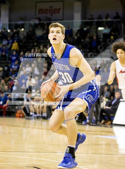 Thumbnail 3 in Covington Catholic vs Newport (KHSAA Ninth Region) photogallery.