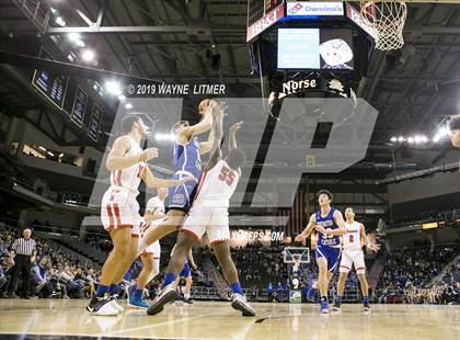 Thumbnail 2 in Covington Catholic vs Newport (KHSAA Ninth Region) photogallery.