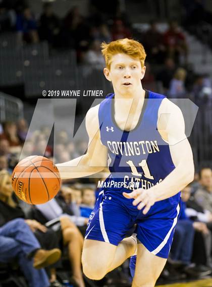 Thumbnail 3 in Covington Catholic vs Newport (KHSAA Ninth Region) photogallery.