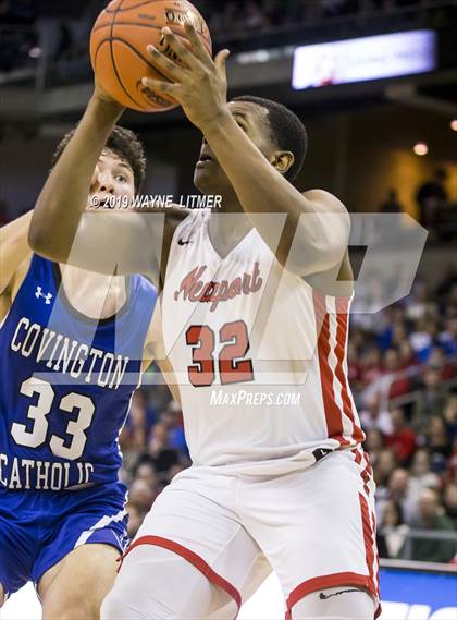 Thumbnail 2 in Covington Catholic vs Newport (KHSAA Ninth Region) photogallery.