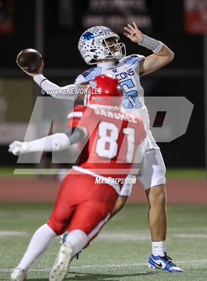 Thumbnail 2 in Crescenta Valley vs Burroughs photogallery.