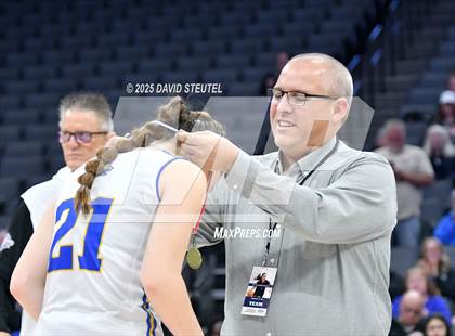 Thumbnail 3 in Sacramento Adventist vs. Faith Christian (CIF SJS D6 Final) photogallery.