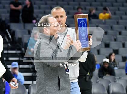 Thumbnail 3 in Sacramento Adventist vs. Faith Christian (CIF SJS D6 Final) photogallery.