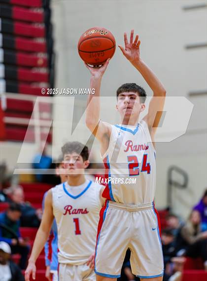 Thumbnail 1 in West Valley vs. Bellevue photogallery.