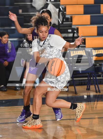 Thumbnail 1 in Carter vs Valencia (San Gabriel Winter Classics Tournament) photogallery.