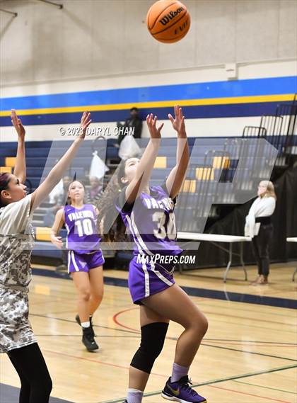 Thumbnail 3 in Carter vs Valencia (San Gabriel Winter Classics Tournament) photogallery.