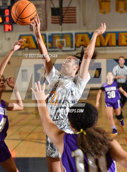 Thumbnail 1 in Carter vs Valencia (San Gabriel Winter Classics Tournament) photogallery.