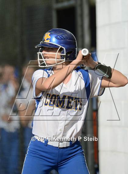 Thumbnail 2 in St. Charles Catholic vs Lutcher (SCC Jamboree) photogallery.