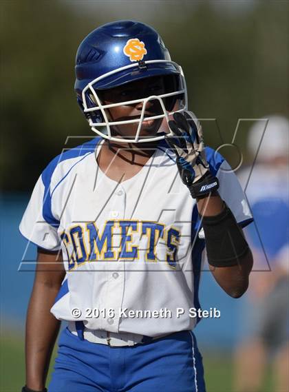 Thumbnail 1 in St. Charles Catholic vs Lutcher (SCC Jamboree) photogallery.