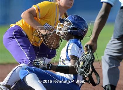 Thumbnail 3 in St. Charles Catholic vs Lutcher (SCC Jamboree) photogallery.
