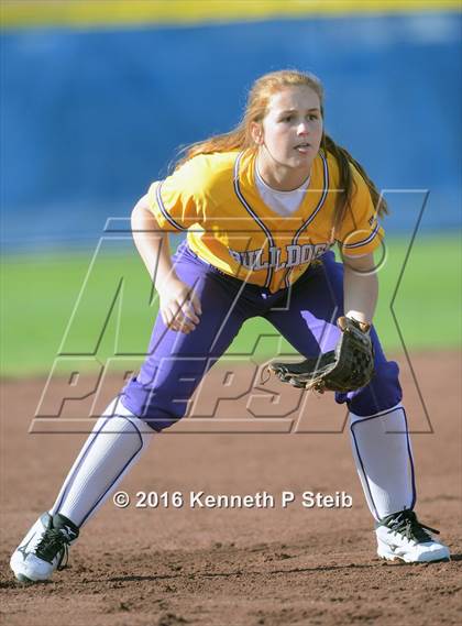 Thumbnail 2 in St. Charles Catholic vs Lutcher (SCC Jamboree) photogallery.