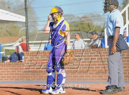 Thumbnail 2 in St. Charles Catholic vs Lutcher (SCC Jamboree) photogallery.