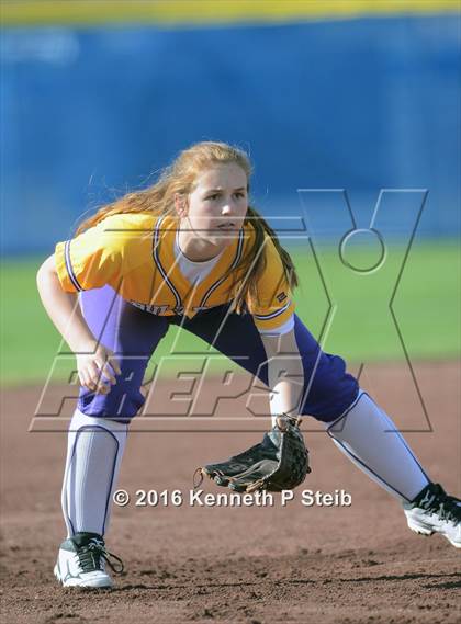 Thumbnail 1 in St. Charles Catholic vs Lutcher (SCC Jamboree) photogallery.
