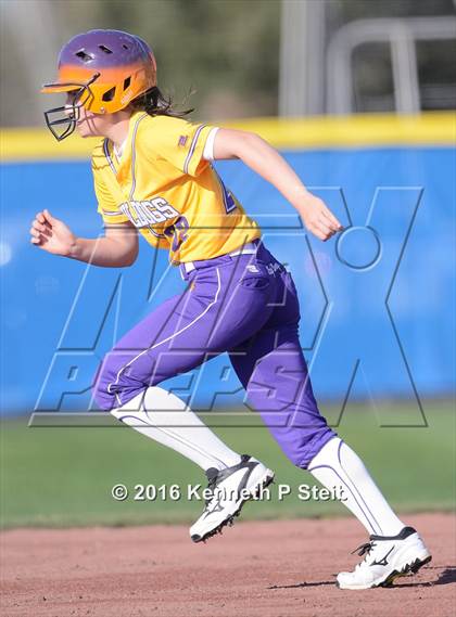 Thumbnail 2 in St. Charles Catholic vs Lutcher (SCC Jamboree) photogallery.