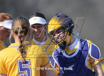 Thumbnail 3 in St. Charles Catholic vs Lutcher (SCC Jamboree) photogallery.