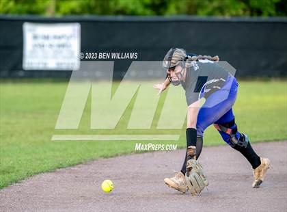 Thumbnail 2 in Sneads vs Altha (FHSAA 1A District 3 Final) photogallery.