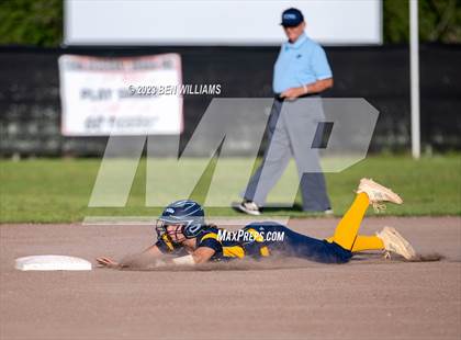 Thumbnail 2 in Sneads vs Altha (FHSAA 1A District 3 Final) photogallery.
