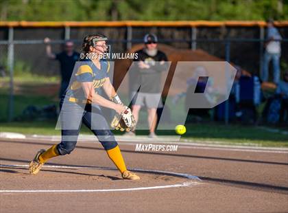 Thumbnail 2 in Sneads vs Altha (FHSAA 1A District 3 Final) photogallery.