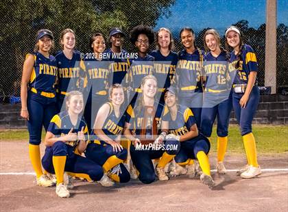 Thumbnail 1 in Sneads vs Altha (FHSAA 1A District 3 Final) photogallery.