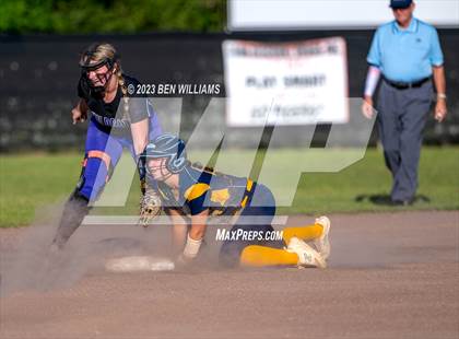 Thumbnail 3 in Sneads vs Altha (FHSAA 1A District 3 Final) photogallery.