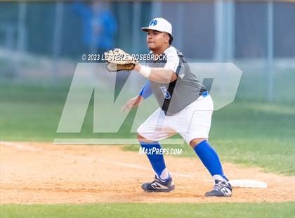 Thumbnail 1 in Natalia @ Hondo photogallery.