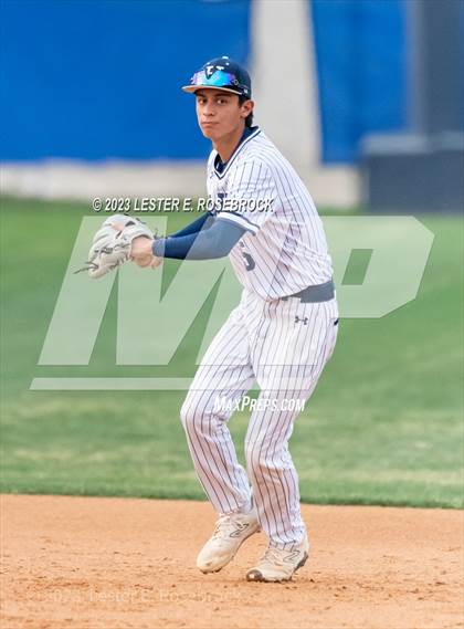 Thumbnail 2 in Natalia @ Hondo photogallery.