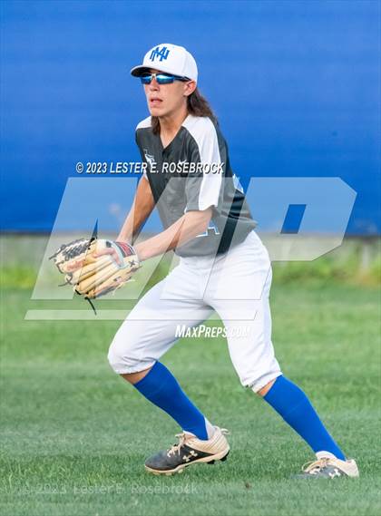 Thumbnail 1 in Natalia @ Hondo photogallery.