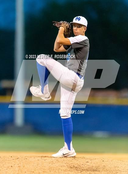 Thumbnail 2 in Natalia @ Hondo photogallery.