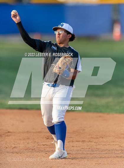 Thumbnail 3 in Natalia @ Hondo photogallery.